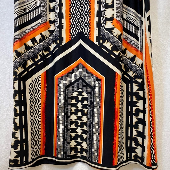 Sleeveless V-Neck Maxi Dress - Picture 5 of 13